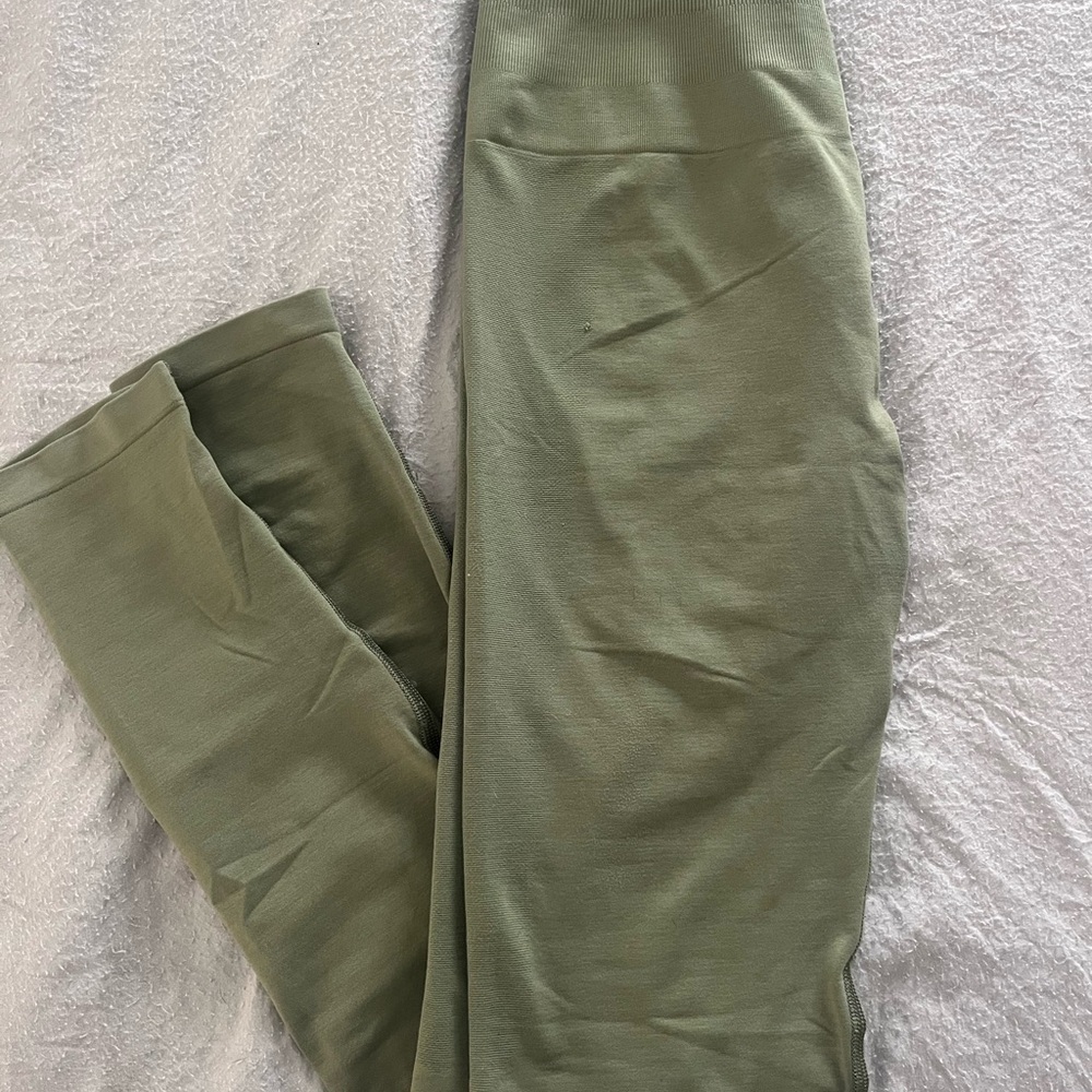 Alphalete Olive Green Leggings